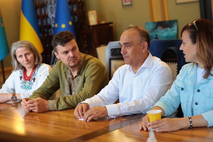 Klietsov%20Andrii%20Rafael%20Laguens%20Nataliia%20Klietsova%20Alla%20Viniarska Klietsov%20Andrii%20Rafael%20Laguens%20Nataliia%20Klietsova%20Alla%20Viniarska